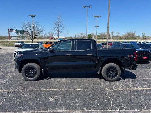 New 2026 Chevrolet Colorado W/T w/ WT Custom Package AWD/4WD image 2