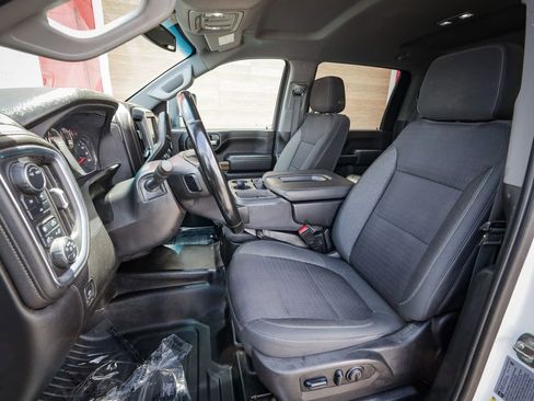 Used 2023 Chevrolet Silverado 3500 LT w/ Convenience Package AWD/4WD image 13
