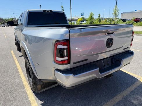 Used 2022 RAM 3500 Laramie AWD/4WD image 10