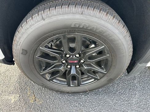 New 2025 GMC Sierra 1500 Pro w/ Graphite Edition image 15