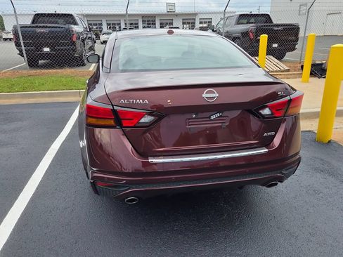 Used 2023 Nissan Altima 2.5 SL AWD/4WD image 9