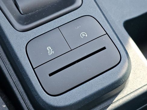 New 2025 Ford Maverick XLT w/ XLT Luxury Package image 14