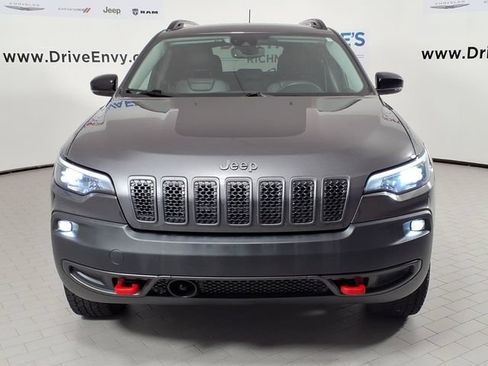 Used 2022 Jeep Cherokee Trailhawk w/ Comfort/Convenience Group AWD/4WD image 2