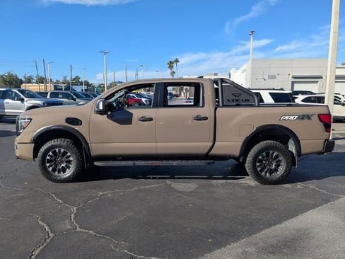 Used 2023 Nissan Titan PRO-4X w/ Pro-4x Convenience Package image 8