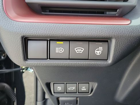 New 2026 Toyota Prius Plug-In Hybrid FWD image 24