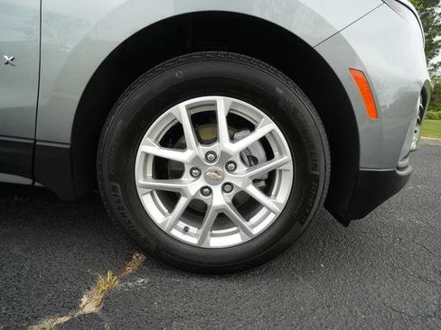 Used 2024 Chevrolet Equinox LT w/ LPO, Floor Liner Package FWD image 39