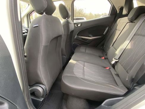 Used 2021 Ford EcoSport SE image 8