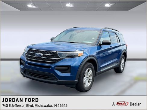 Used 2023 Ford Explorer XLT w/ Class IV Trailer Tow Package AWD/4WD image 1