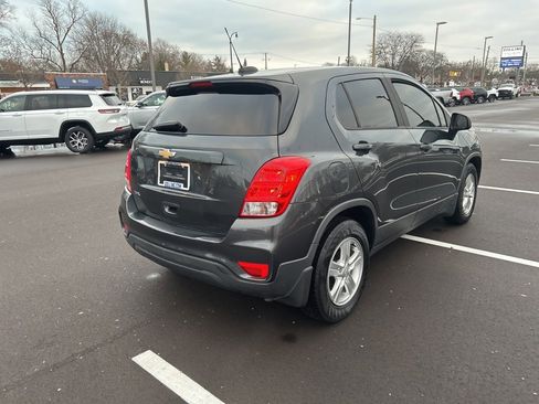 Used 2019 Chevrolet Trax LS w/ Tint and Cruise Package image 5