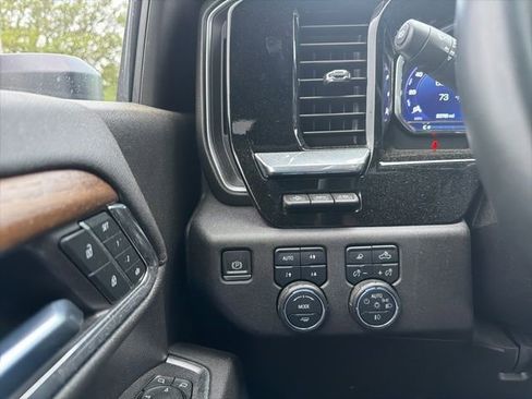 Used 2024 Chevrolet Silverado 2500 High Country w/ High Country Premium Package image 10