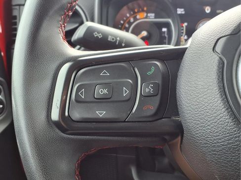 Used 2024 Jeep Wrangler Unlimited Rubicon AWD/4WD image 12