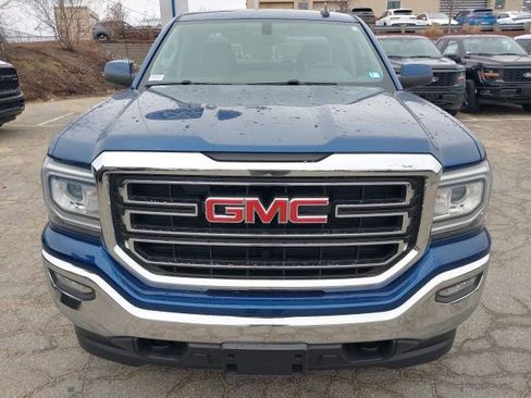 Used 2019 GMC Sierra 1500 SLE w/ SLE Value Package image 3