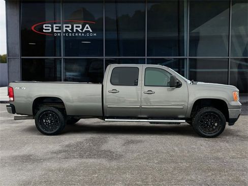 Used 2014 GMC Sierra 3500 SLT w/ SLT Convenience Package image 6