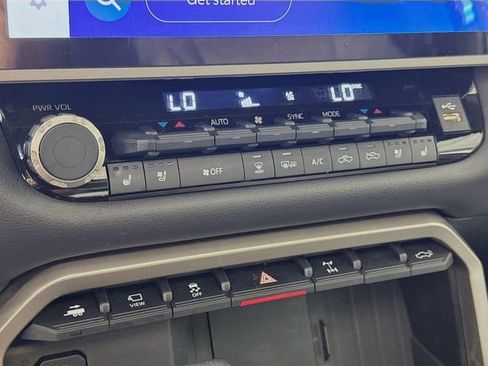 Used 2025 Toyota Tundra Limited w/ TRD Off-Road Package image 15