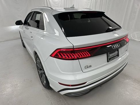 Used 2023 Audi Q8 Prestige image 5
