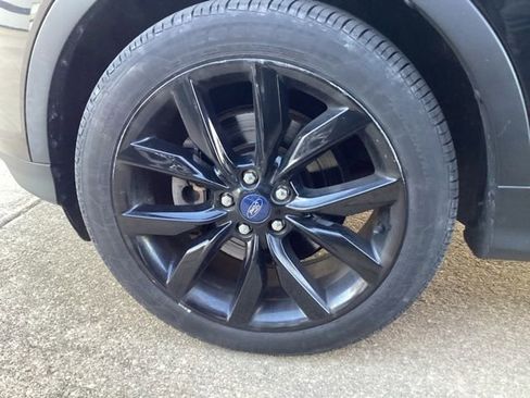 Used 2017 Ford Escape SE w/ SE Sport Appearance Package AWD/4WD image 5