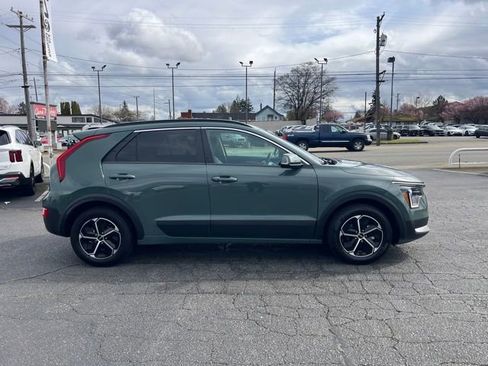 Certified 2023 Kia Niro EX FWD image 4