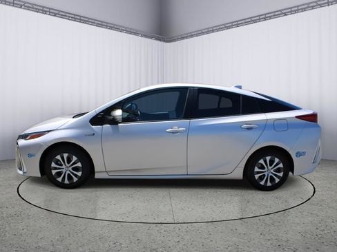 Used 2021 Toyota Prius Prime XLE FWD image 5