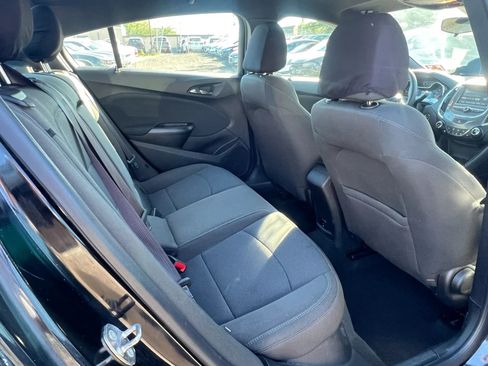 Used 2017 Chevrolet Cruze LT w/ Convenience Package FWD image 25