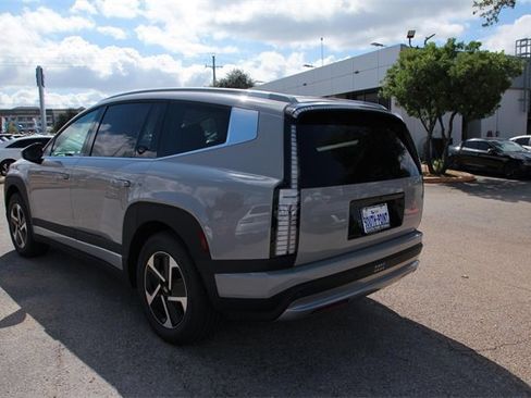 New 2026 Hyundai Ioniq 9 SE image 5