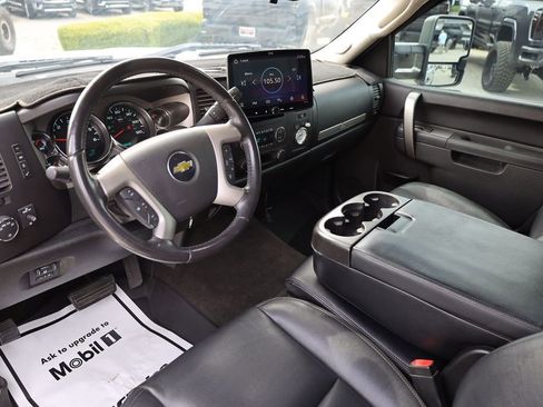 Used 2011 Chevrolet Silverado 1500 LT w/ All-Star Edition AWD/4WD image 12