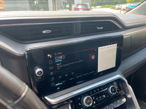 Used 2022 GMC Sierra 1500 Denali AWD/4WD image 22