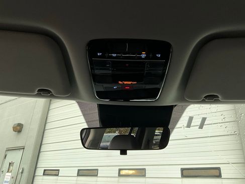 Used 2025 Hyundai Santa Fe SEL image 16