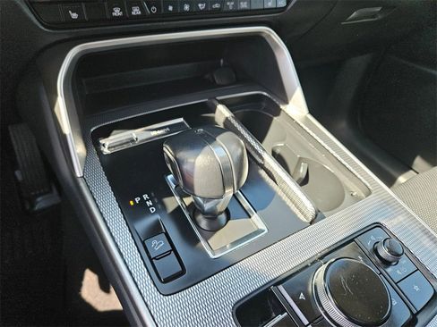 Used 2024 MAZDA CX-90 3.3 Turbo w/ Preferred Plus image 29