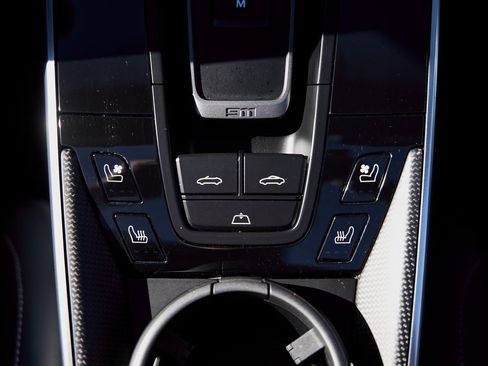 Used 2021 Porsche 911 Turbo S image 60