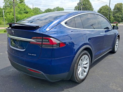 Used 2020 Tesla Model X Long Range AWD/4WD image 24