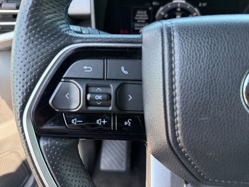 Used 2025 Toyota Tundra Platinum image 23