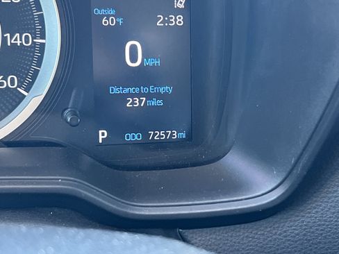 Used 2022 Toyota Corolla LE image 22