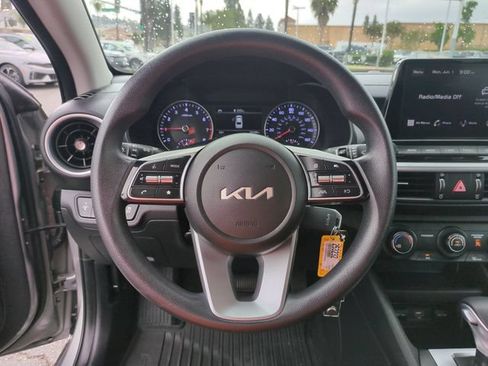 Certified 2023 Kia Forte LXS w/ LXS Technology Package FWD image 17
