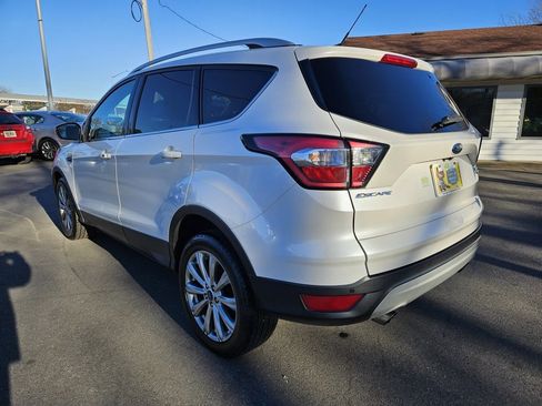 Used 2017 Ford Escape Titanium image 7