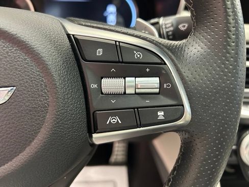 Used 2022 Genesis G70 3.3T w/ Sport Prestige Package AWD/4WD image 10