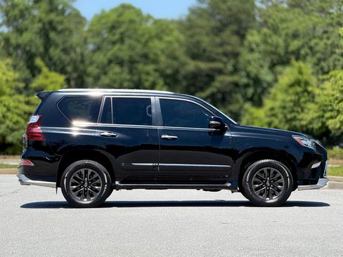 Used 2018 Lexus GX 460 Premium AWD/4WD image 12