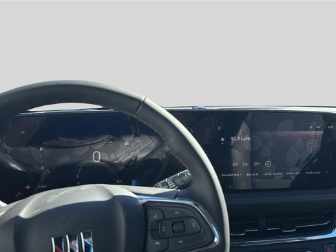 New 2026 Buick Envista Preferred image 12