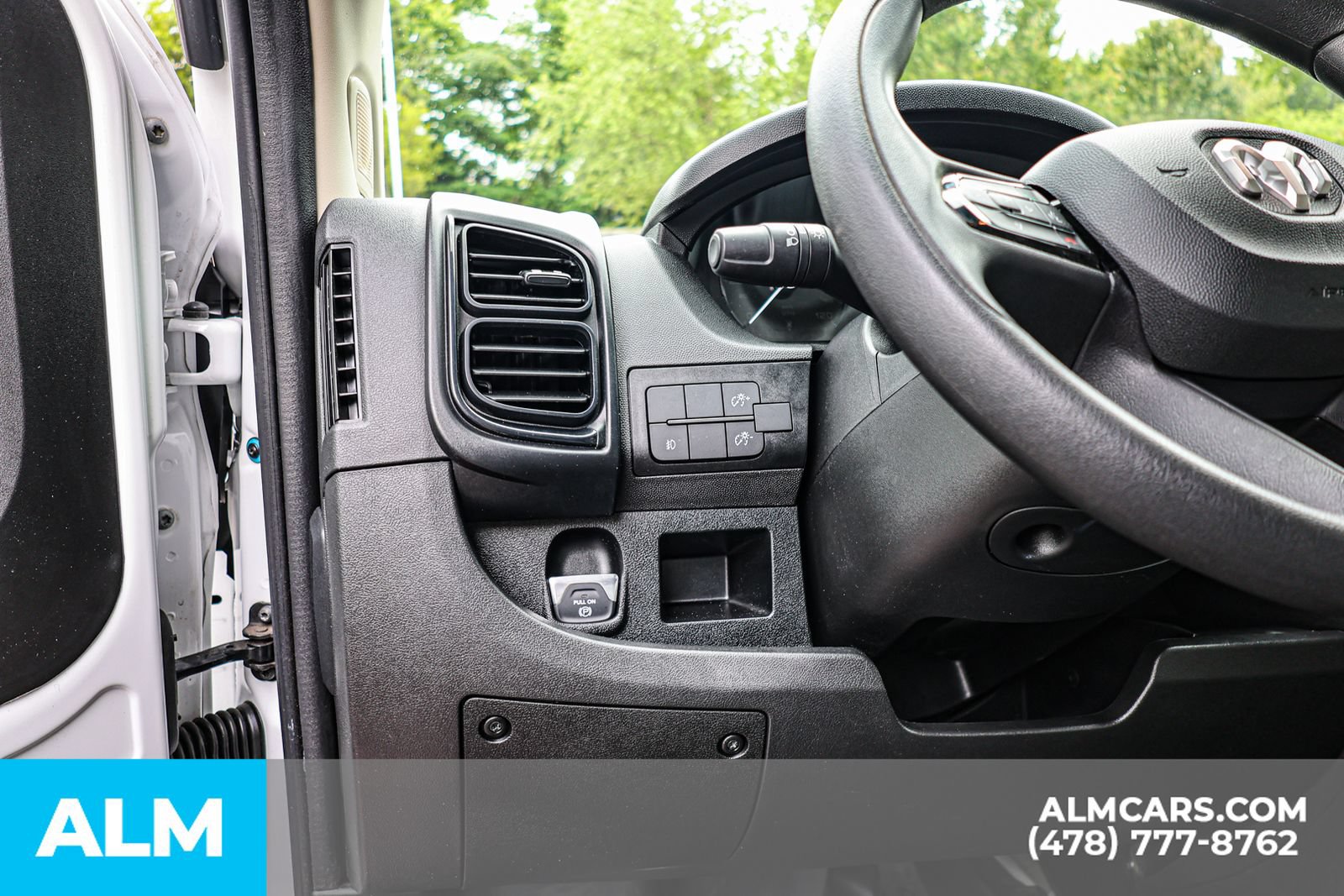 Used 2025 RAM ProMaster 2500 w/ Convenience Group FWD image 23