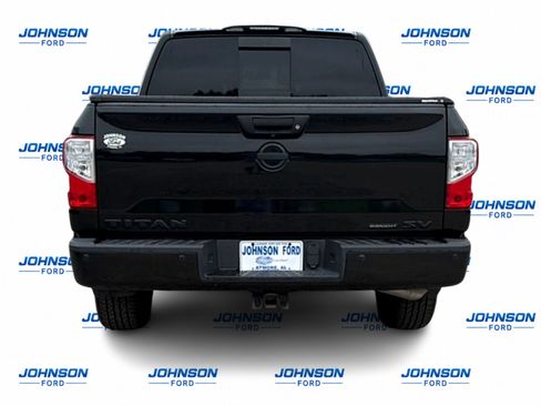 Used 2018 Nissan Titan SV w/ SV Convenience Package RWD image 4