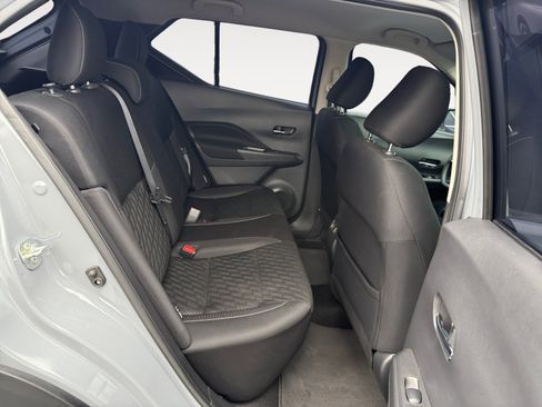 Used 2022 Nissan Kicks SV FWD image 18