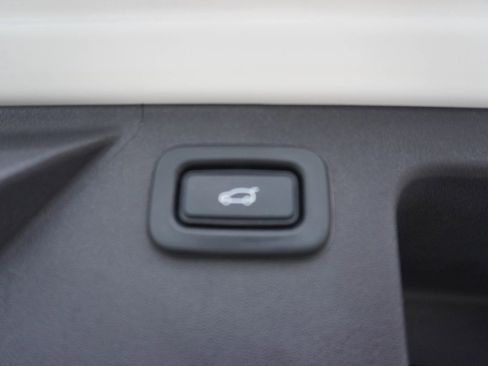 Used 2020 Land Rover Discovery Sport S AWD/4WD image 29