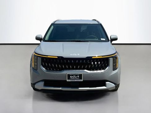 New 2026 Kia Carnival EX FWD image 2