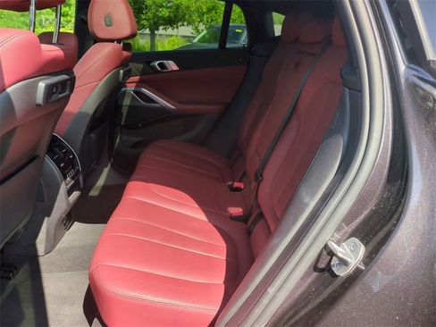 Used 2022 BMW X6 xDrive40i w/ Premium Package image 24
