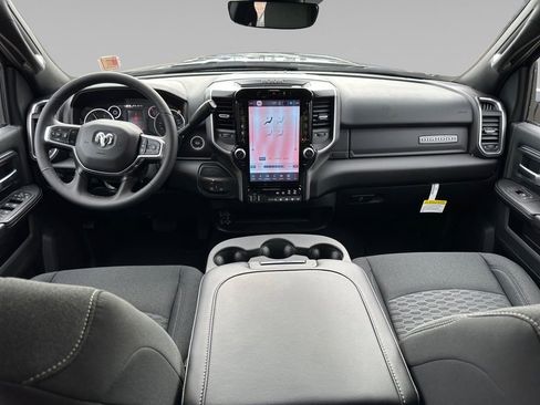 New 2026 RAM 2500 Big Horn AWD/4WD image 12