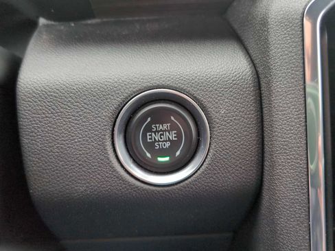 Used 2024 GMC Acadia Denali w/ Super Cruise Package image 17