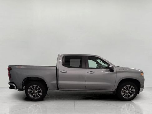 Used 2024 Chevrolet Silverado 1500 LT AWD/4WD image 11