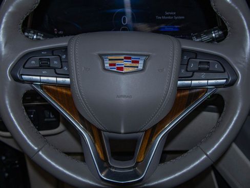 Used 2022 Cadillac Escalade Sport Platinum AWD/4WD image 12