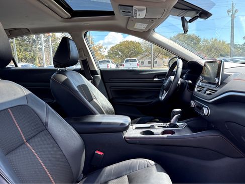 Used 2022 Nissan Altima 2.0 SR image 11