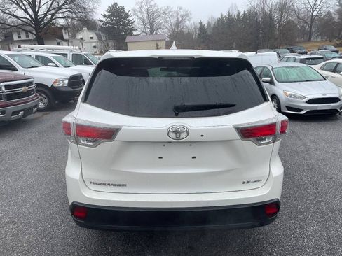 Used 2014 Toyota Highlander Plus AWD/4WD image 5