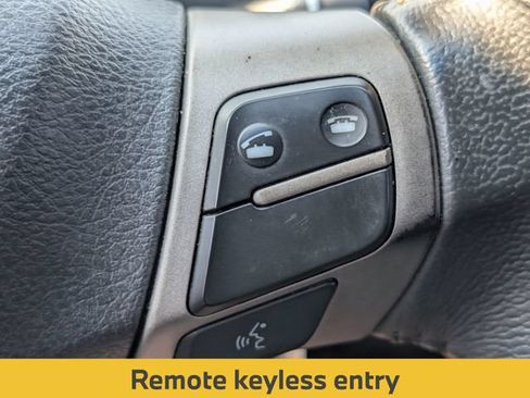 Used 2011 Toyota Camry SE FWD image 21